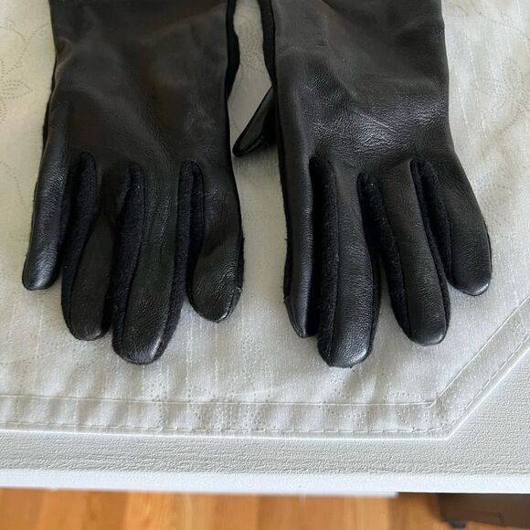 Ralph Lauren Black Leather Gloves with Gold Stripes - Picture 5 of 5